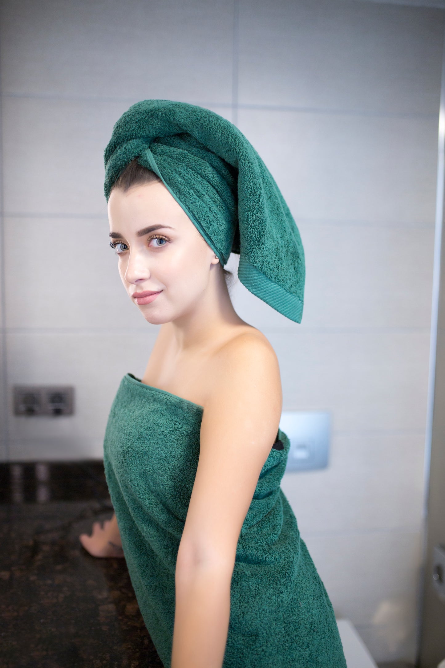 100% Organic Cotton Luxe Towel - Forest Green